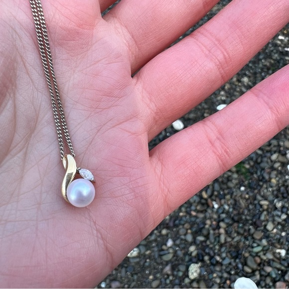 14k Gold & Pearl Antique Necklace - Picture 9 of 11